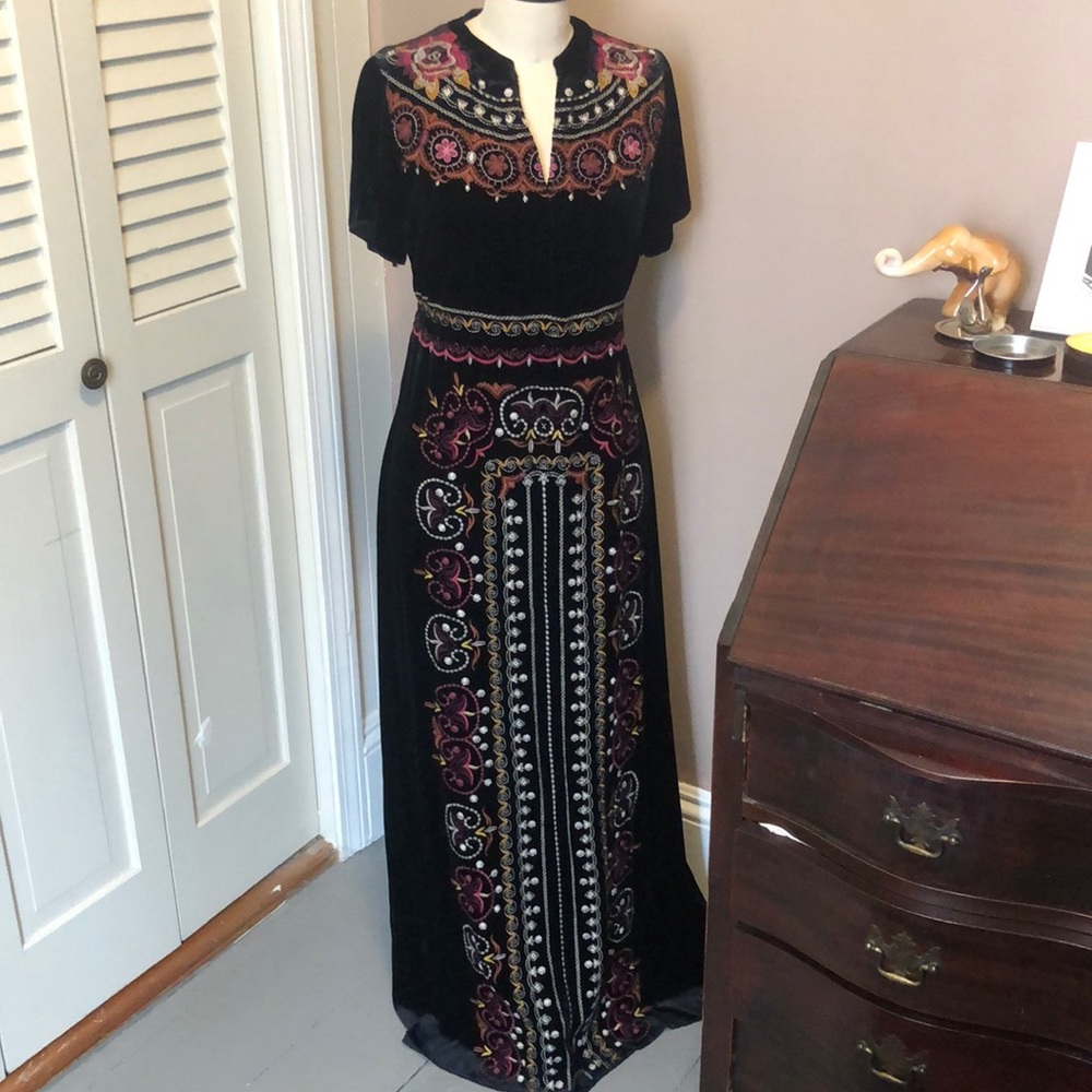 Johnny Was JWLA Long  Black Velvet Dress